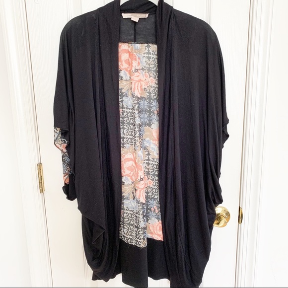Forever 21 Black with Sheer Floral Back Kimono - Picture 2 of 7